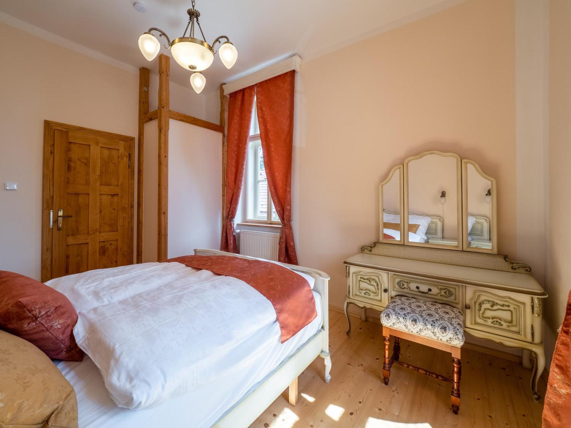 Zamecek Waldsteinovo Zatisi Hotel Svatoslav Buitenkant foto