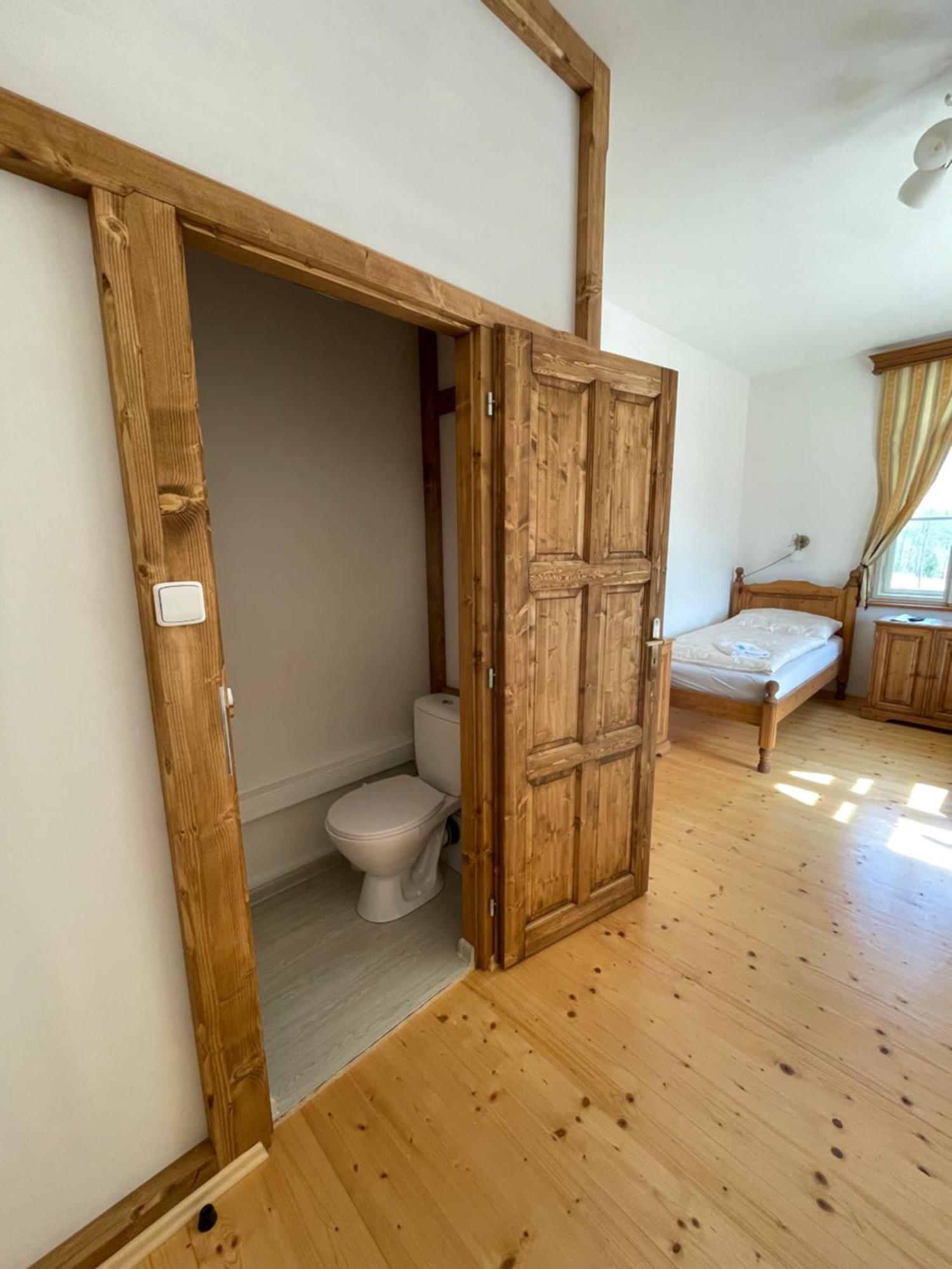 Zamecek Waldsteinovo Zatisi Hotel Svatoslav Buitenkant foto